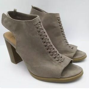 NWT GAP suede braided peep toe sandals women Size 8 block heel